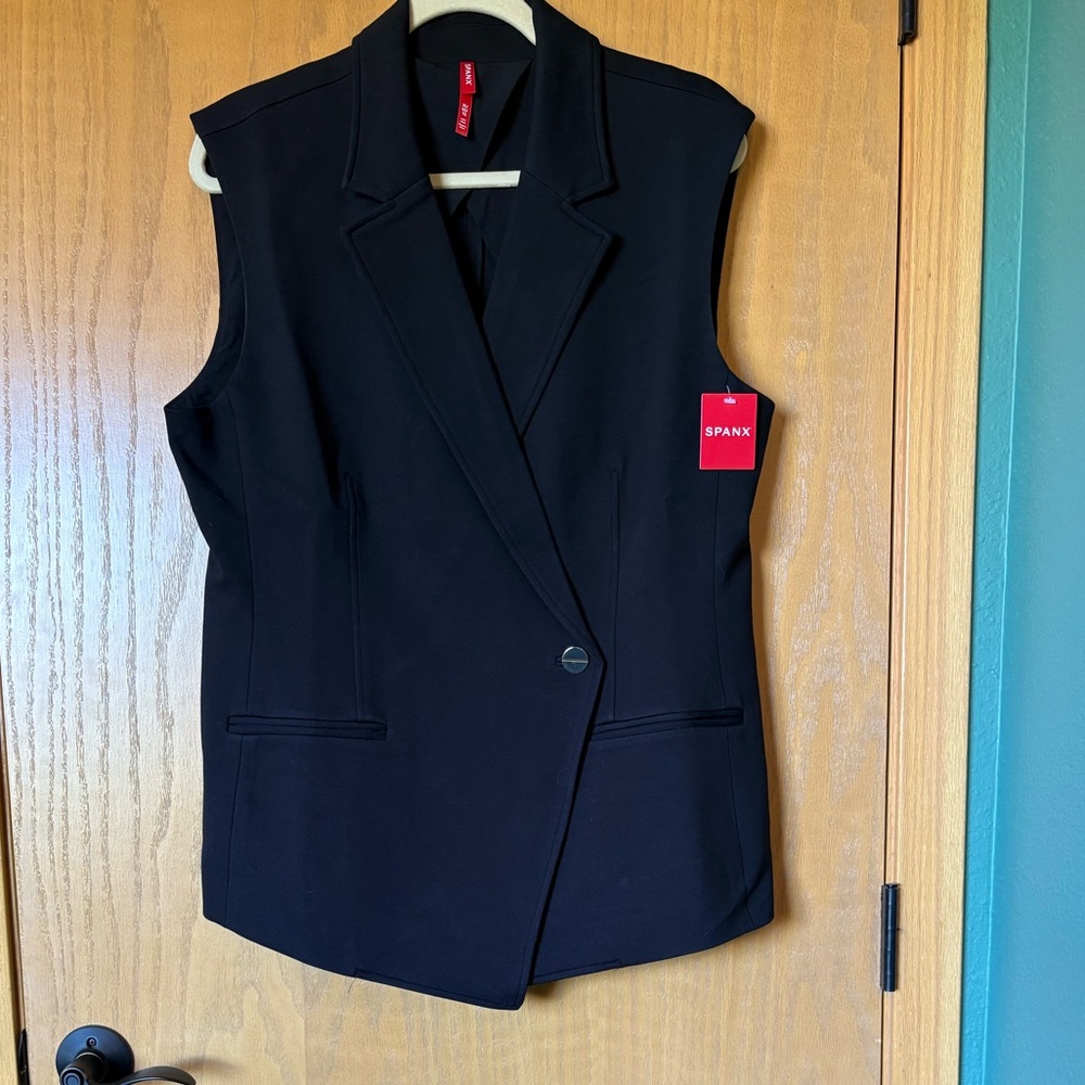 NWT SPANX Perfect Asymmetrical Tailored Black Sleeveless Blazer Vest